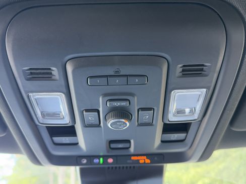 Used 2023 GMC Yukon AT4 w/ Technology Package image 38