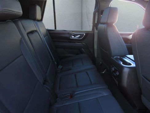 Used 2024 Chevrolet Tahoe LT RWD image 11