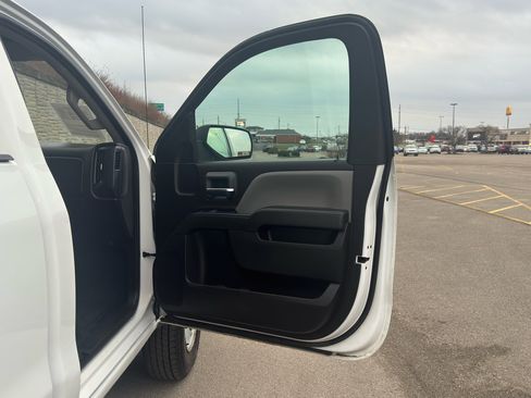 Used 2018 Chevrolet Silverado 2500 W/T w/ WT Convenience Package image 19