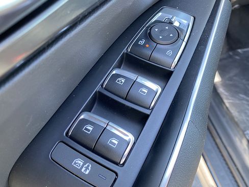 New 2026 Kia Sorento LX FWD image 11