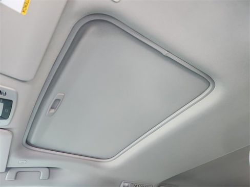 New 2026 Toyota Sienna XLE image 19