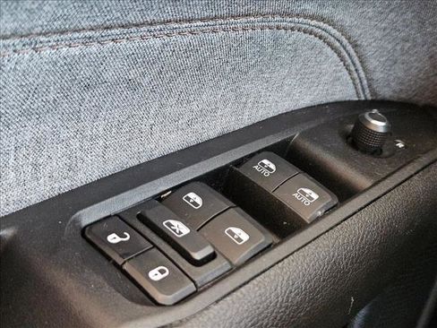 Used 2022 Jeep Compass Latitude image 18