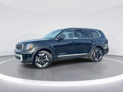 Used 2025 Kia Telluride EX w/ EX Captain's Chair Package