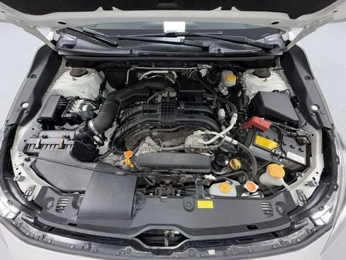 Used 2019 Subaru Crosstrek 2.0i Premium AWD/4WD image 19