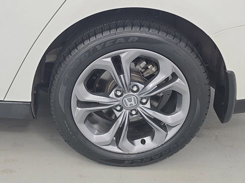 Used 2023 Honda Accord EX image 32