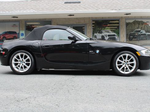 Used 2007 BMW Z4 3.0i image 23