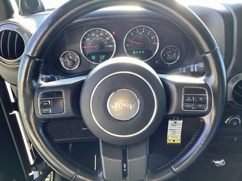 Used 2012 Jeep Wrangler Unlimited Sport image 11