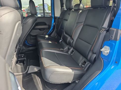 Used 2023 Jeep Gladiator Mojave w/ Trailer Tow Package image 29