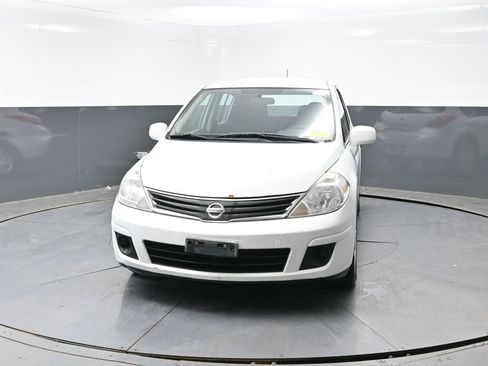 Used 2011 Nissan Versa 1.8 S image 4