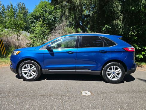 Used 2020 Ford Edge SEL FWD image 2