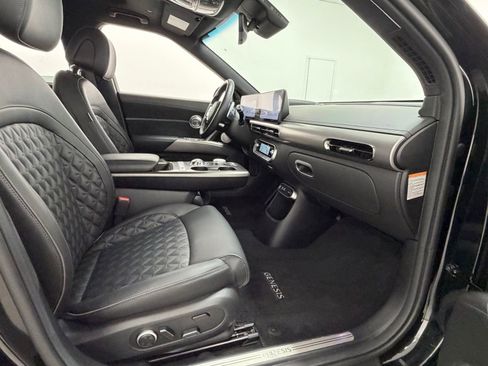 Used 2025 Genesis GV60 Performance AWD/4WD image 43