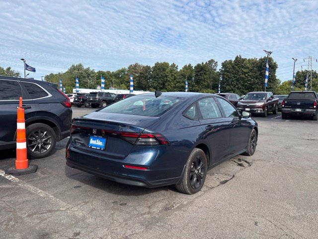 Used 2025 Honda Accord SE image 5