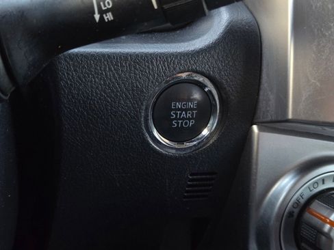 Certified 2021 Toyota 4Runner SR5 AWD/4WD image 18