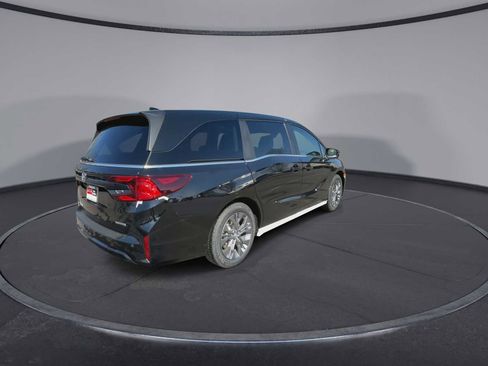 New 2026 Honda Odyssey Touring image 8