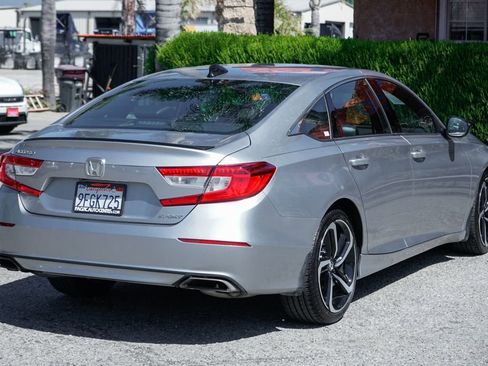 Used 2021 Honda Accord Sport image 9