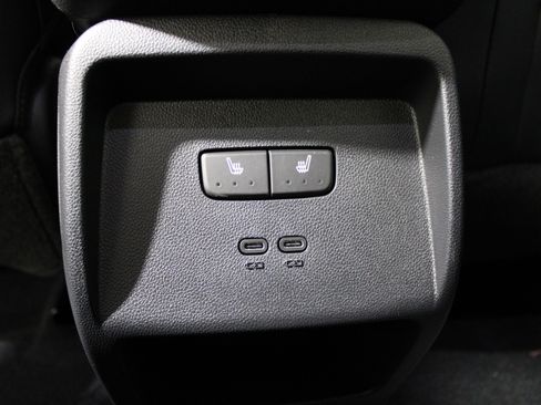 New 2026 Chevrolet Equinox EV LT w/ Convenience Package II image 27