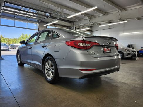 Used 2016 Hyundai Sonata SE w/ Cargo Package image 29
