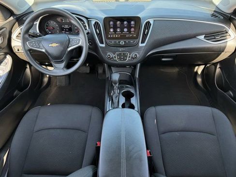 Used 2024 Chevrolet Malibu LT image 11