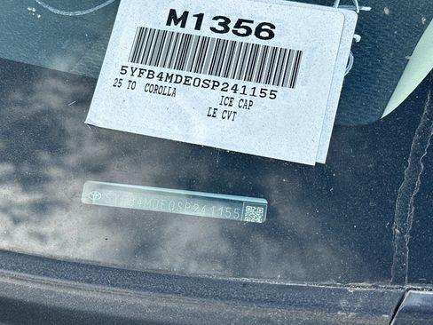 Used 2025 Toyota Corolla LE FWD image 4