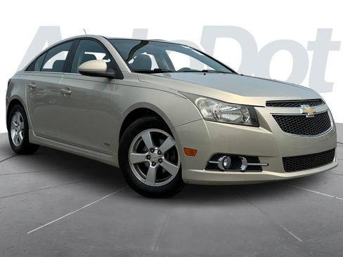 Used 2011 Chevrolet Cruze LT w/ RS Package FWD image 1