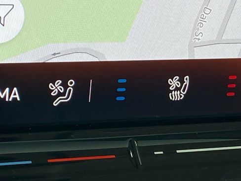 Certified 2025 Volkswagen ID. Buzz 1st Edition image 18