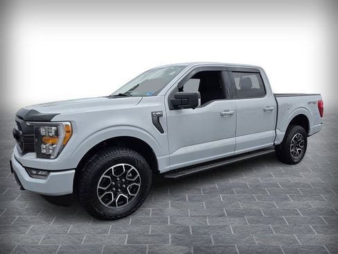 Used 2022 Ford F150 XLT w/ Equipment Group 302A High AWD/4WD image 3