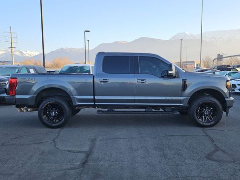 Used 2022 Ford F250 Lariat image 2