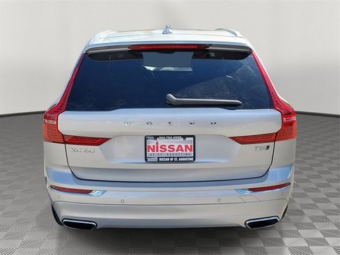 Used 2021 Volvo XC60 T5 Inscription image 3
