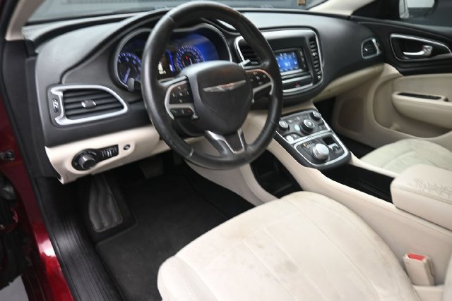 Used 2016 Chrysler 200 Limited w/ Convenience Group FWD image 17