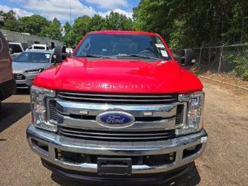 Used 2019 Ford F250 XLT w/ XLT Value Package AWD/4WD image 7