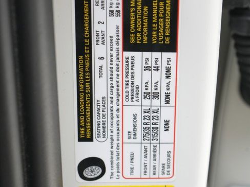 Used 2023 BMW X7 M60i w/ Executive Package image 33