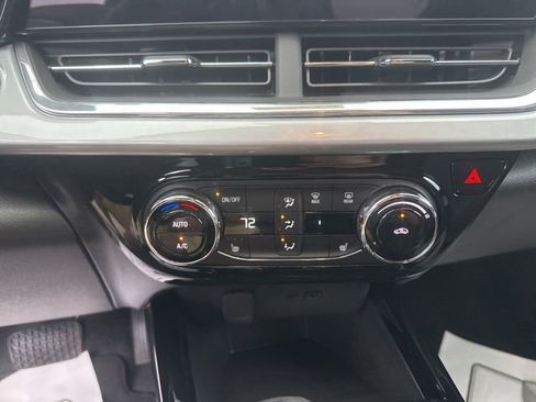 New 2026 Chevrolet Trax LT FWD image 24