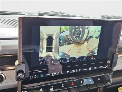 New 2025 GMC Hummer EV 3X w/ Extreme Off-Road Package image 13