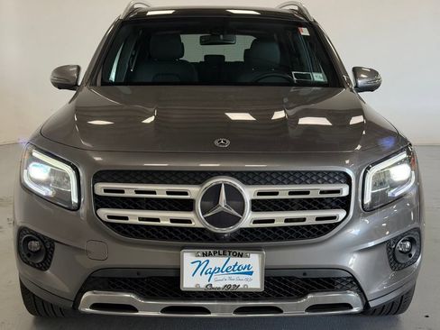 Used 2023 Mercedes-Benz GLB 250 4MATIC w/ Premium Package image 7