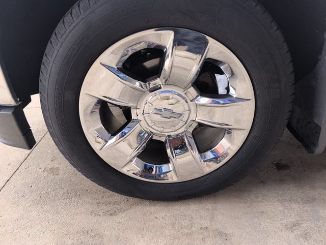 Used 2018 Chevrolet Silverado 1500 LT w/ LT Eassist Package AWD/4WD image 25