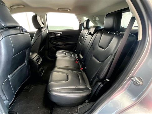 Used 2022 Ford Edge Titanium image 24
