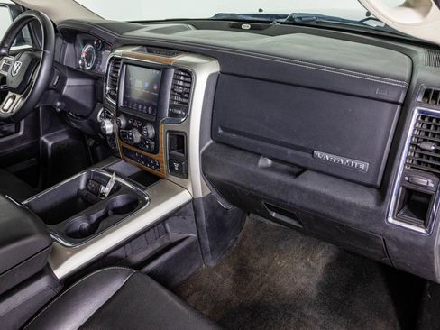 Used 2016 RAM 1500 Laramie w/ Convenience Group AWD/4WD image 49