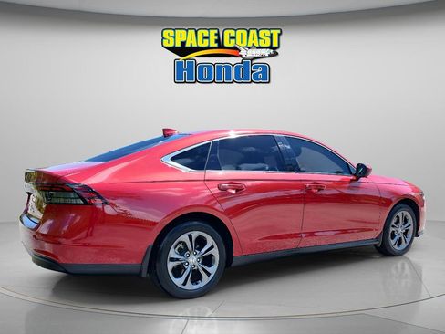 Used 2023 Honda Accord EX image 3