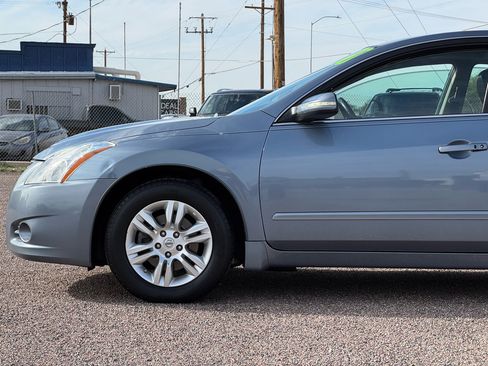 Used 2010 Nissan Altima 2.5 SL w/ SL Pkg image 4