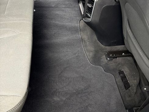 Used 2020 RAM 1500 Big Horn AWD/4WD image 34