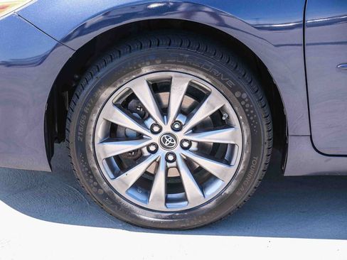 Used 2017 Toyota Camry XLE w/ Convenience Package FWD image 10