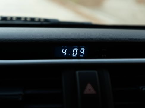 Used 2016 Toyota 4Runner Limited image 33