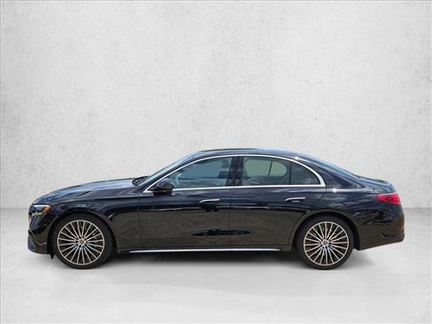 New 2026 Mercedes-Benz E 450 4MATIC Sedan image 8