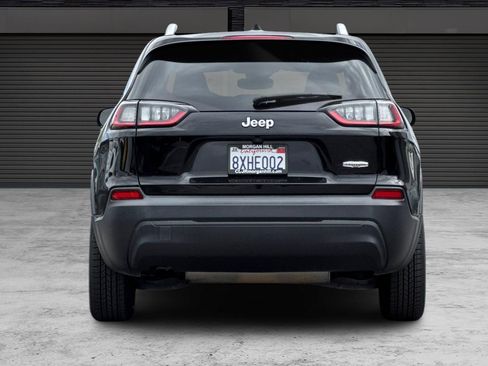 Used 2021 Jeep Cherokee Latitude FWD image 5