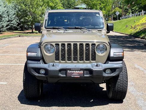 Used 2020 Jeep Gladiator Sport w/ Quick Order Package 24S AWD/4WD image 24