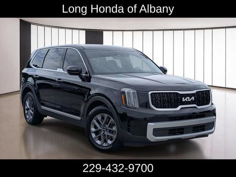 Used 2023 Kia Telluride LX AWD/4WD image 5