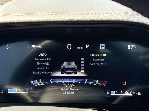 Used 2025 Jeep Grand Cherokee Summit AWD/4WD image 19