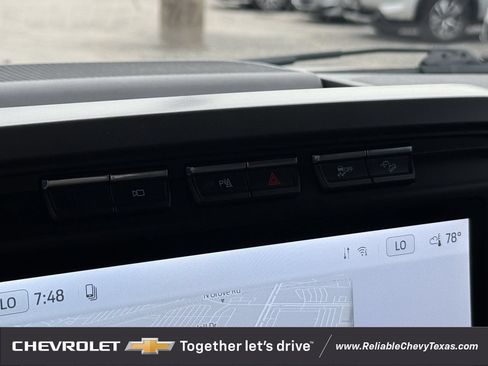 Used 2022 Ford F150 Lariat w/ FX4 Off-Road Package AWD/4WD image 26