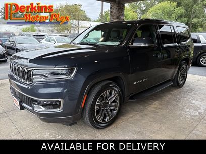 Used 2022 Jeep Wagoneer Series III w/ Rear Seat Video Group 1