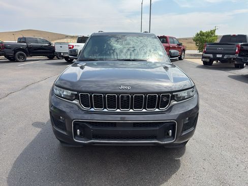 Used 2023 Jeep Grand Cherokee Overland w/ Adv Protech Group III AWD/4WD image 2
